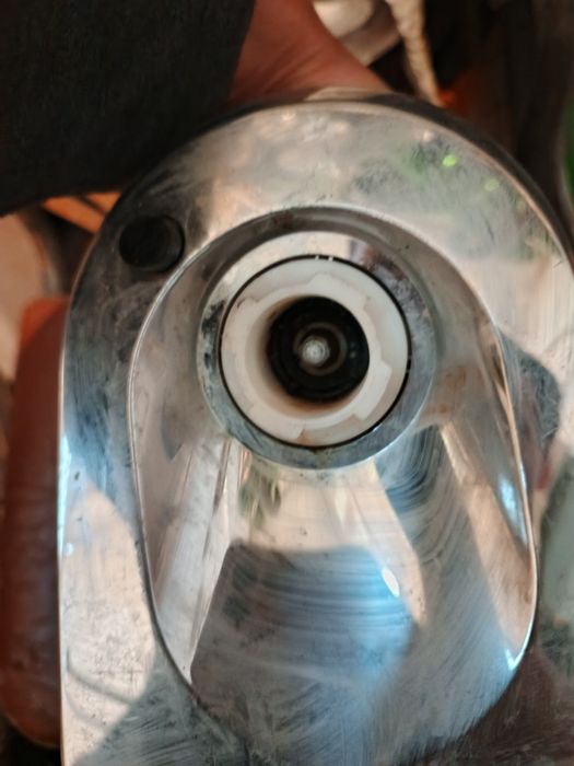 Продам срочно мясорубку