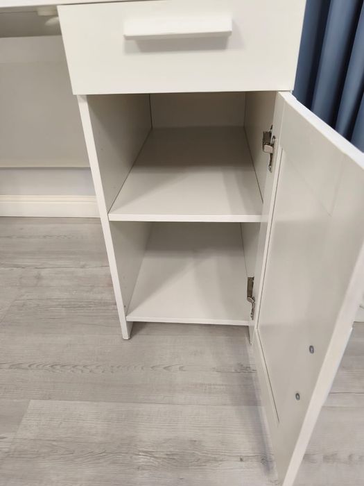 BRIMNES ИКЕА  Письменный стол 120/65