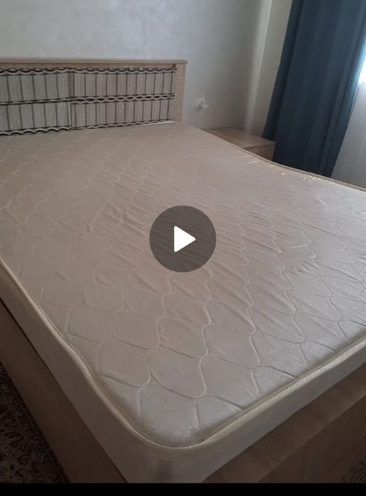 Двуспальной кровать