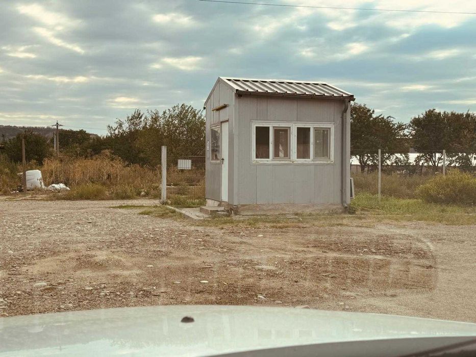 Inchiriez spatiu compus din hala, birouri si teren aferent