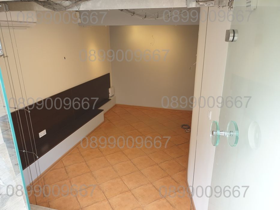 Дава се под наем Магазин в София, Медицинска академия - 12 кв.м за 360 € - Снимка #3