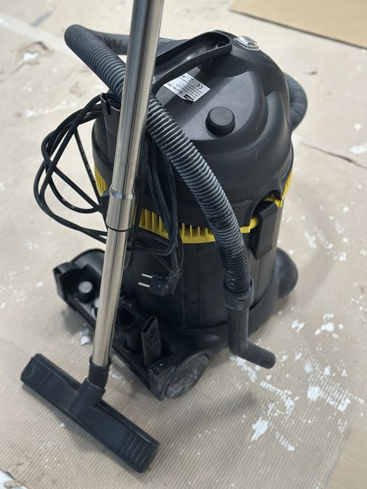 Професионална прахосмукачка за сухо и мокро почистване CIMEX