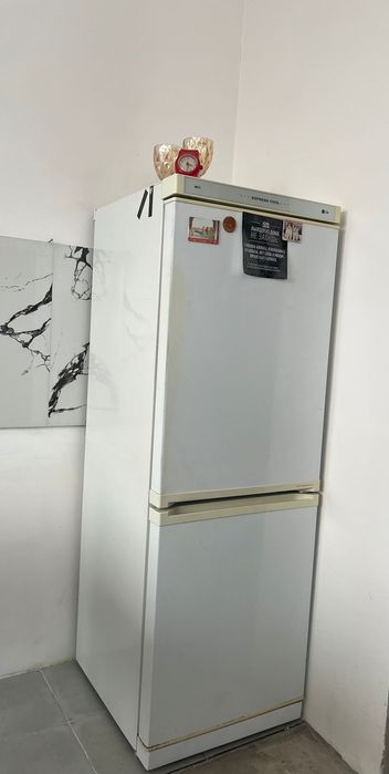 Холодильник  LG , б/у в рабочем состоянии,