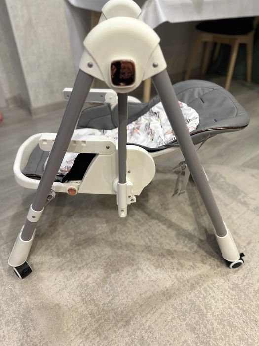 Детский стульчик для кормления