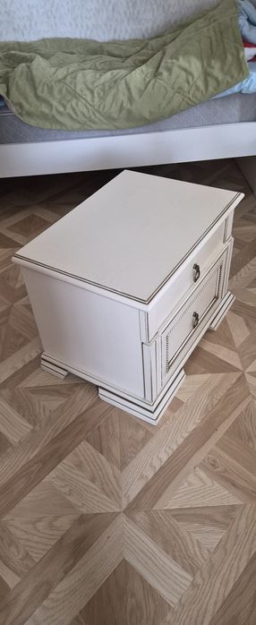 Тумбочки беллорусские,белые,мощные