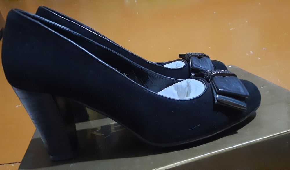 Натуральная замша.туфли