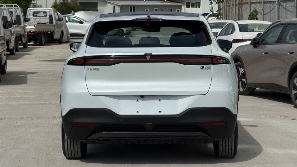 ChangAn Deepal s05. 2026 yil. Gibrid