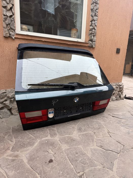 Крышка Багажника (универсал) на BMW e34