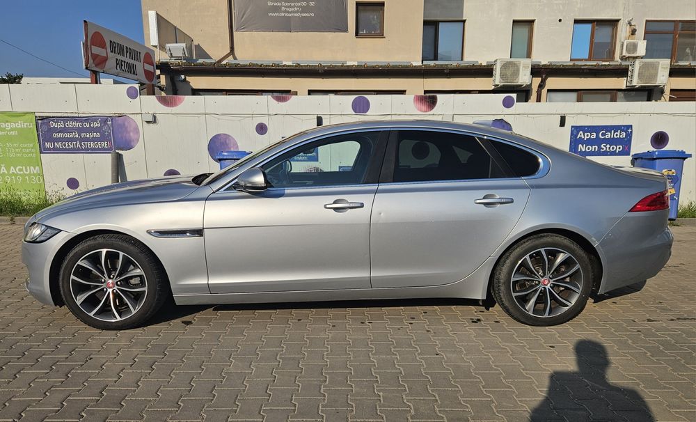 Reducere 7000 euro fix  Jaguar XF 2016 2.0d Automata 180cp cu 269.000 km  perfect functionala