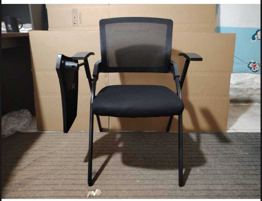 Многофункциональное офисное учебное кресло с откидной партой со склада