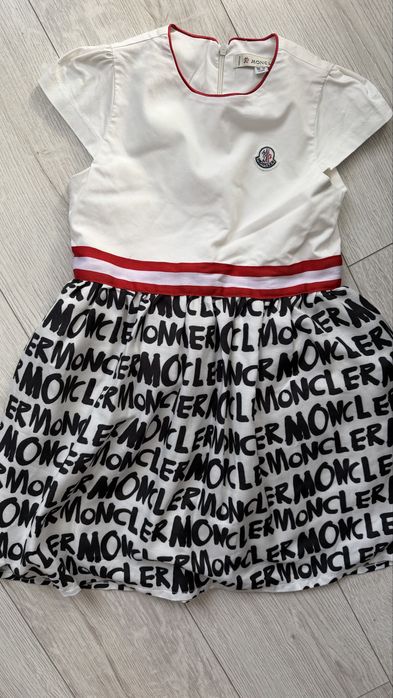 Яке  рокля moncler guess Abel & Lula шапка шал mayoral рокля