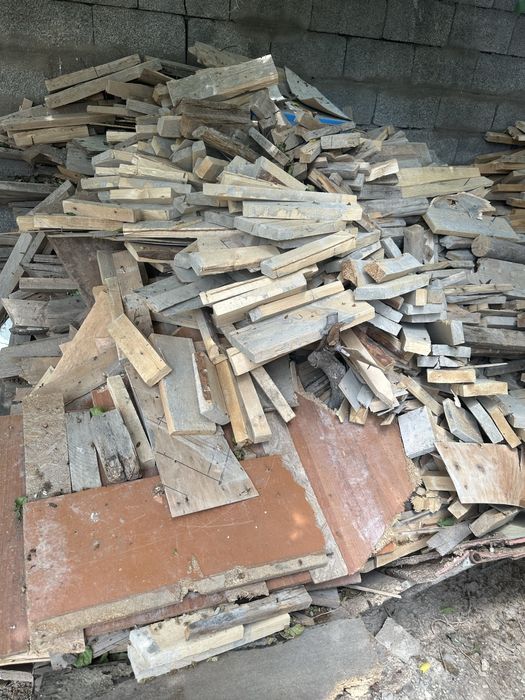 Дрова доски строй материал