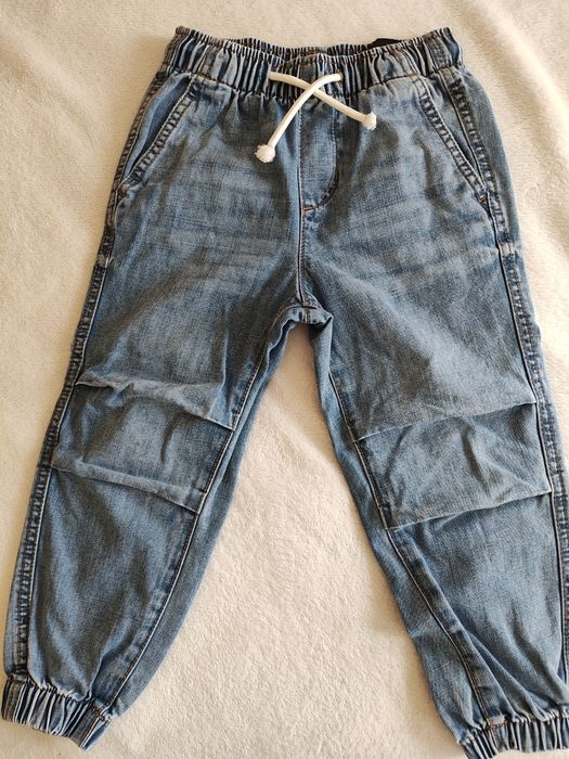 Детски дънки и спортни панталони