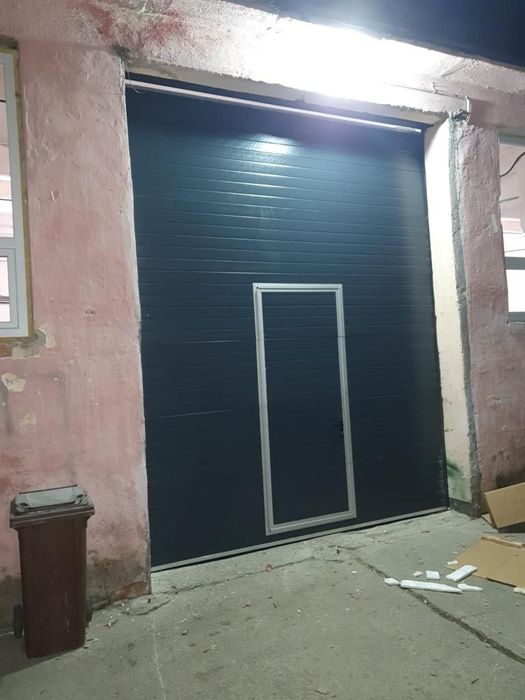 Uși pentru garaj