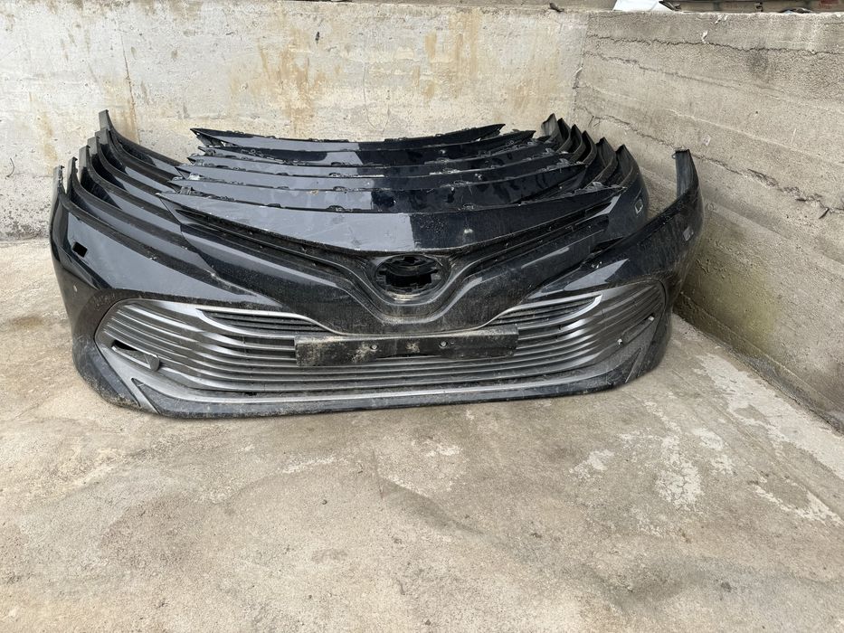 Бампера на Toyota camry 70