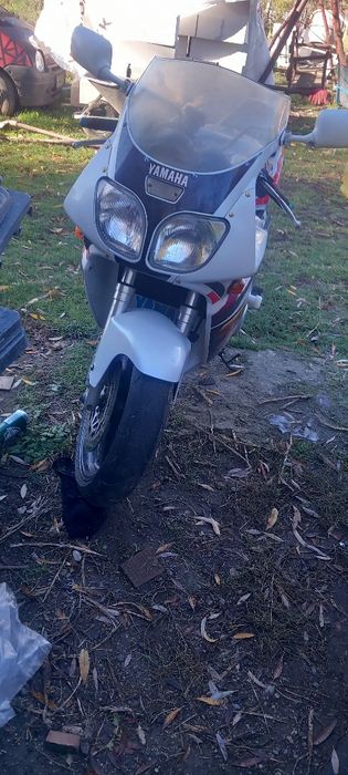 Yamaha FZR 600 Genesiss