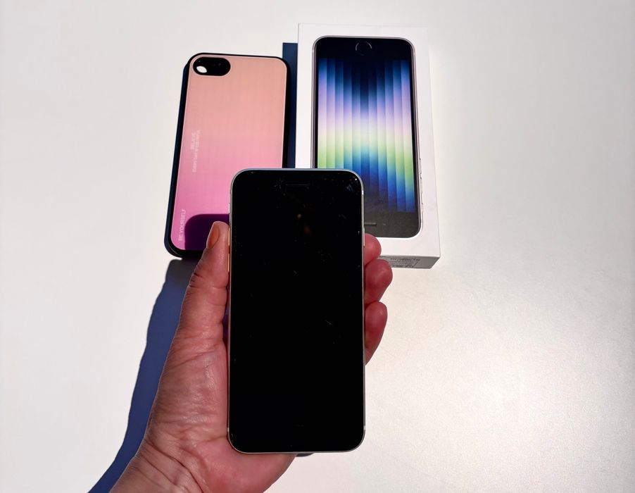 Apple Iphone SE 2022 бял 64GB 3-то поколение
