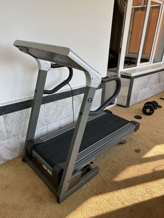 Продам беговую дорожку