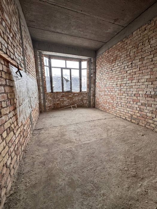 Продаётся нежилое помещение
