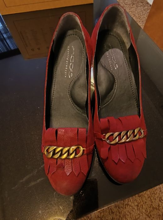 Дамски обувки на ток