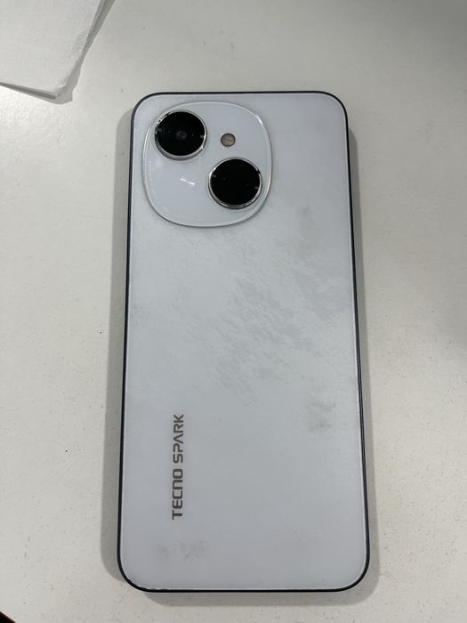 Продам текно спарк