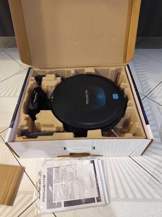 Robot smart wifi cu mop si aspirator aplicatie Rowenta serie 45 ca nou