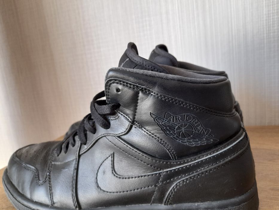 Jordan 1 Retro кецове 44 номер.
