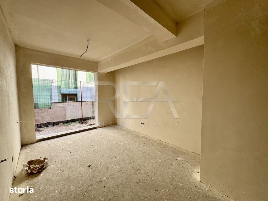 4 camere decomandat cu curte Ultracentral — fotografia 3