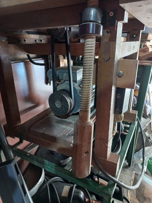 Настолен Циркуляр