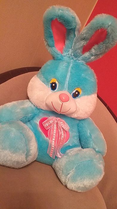 Продам,  красивую,  мягкую  игрушку отличный подарок дорогому человеку