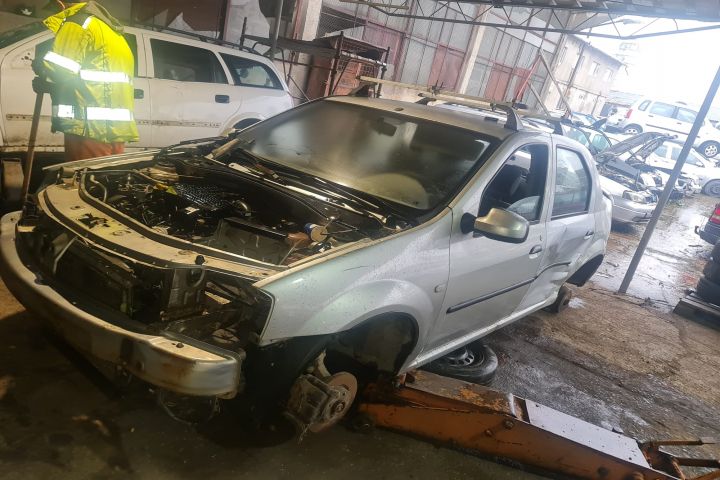 Furtun admisie Dacia Logan prima generatie