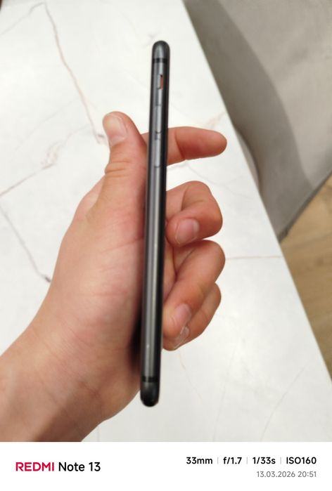 Продам обменяю Iphone 8