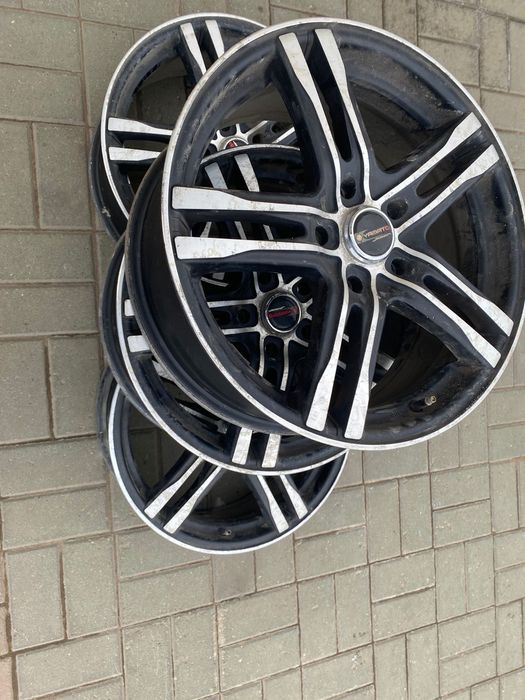 Продам срочно литые диски R17