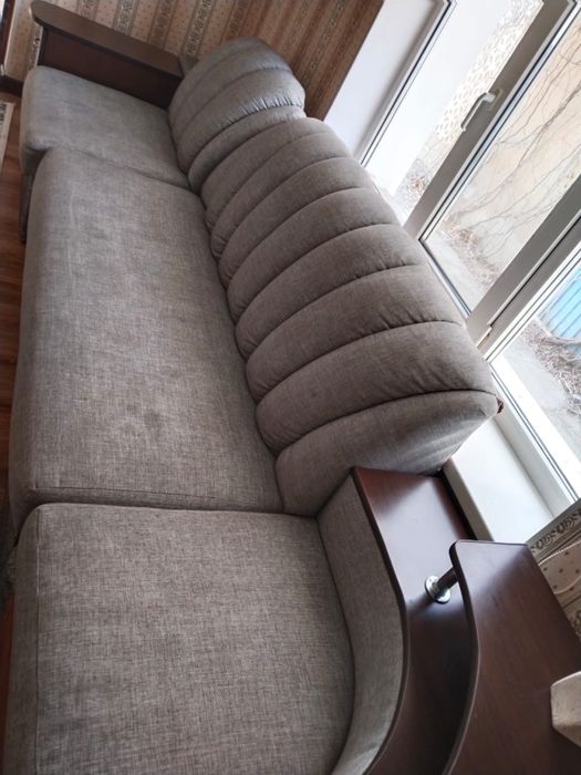 Продается  Диван.