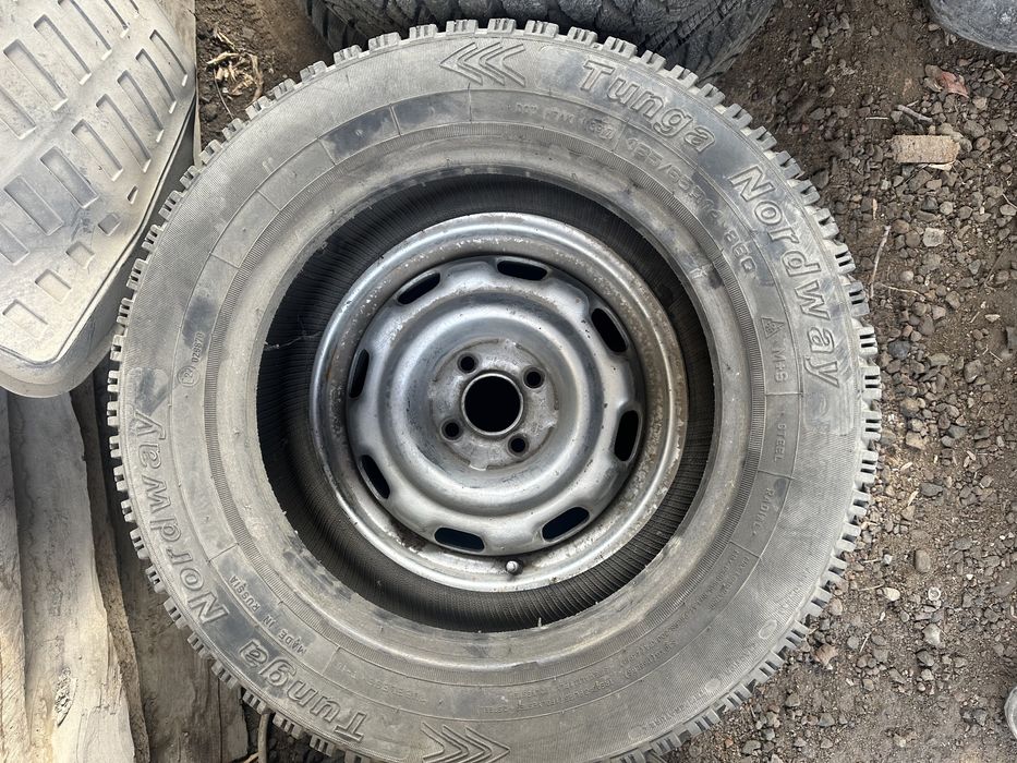 Зимние шины  R14