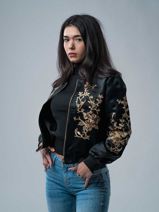 Ново дамско пролетно яке с декорации