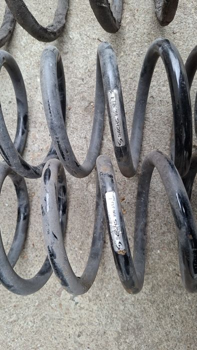 Пружини за Волво 240 245