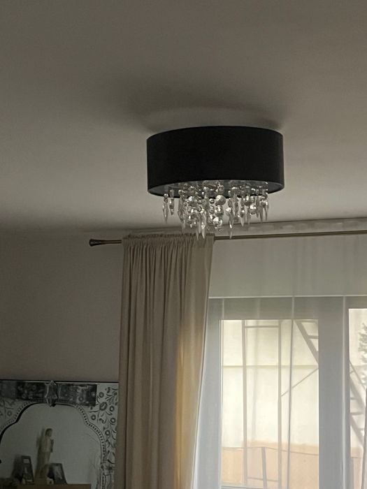 Aplica cu material si turturi plastic cu efect sticla