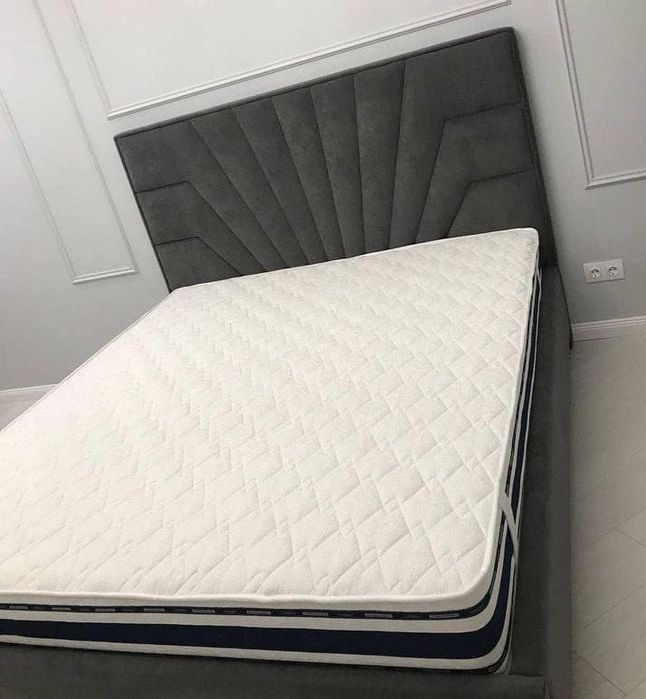 Kravatlar yumshoq sifatli