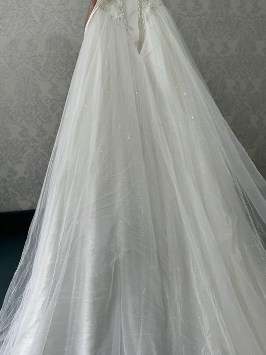 Свадебное платье с 3М шлейфом
