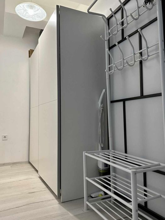 Дава се под наем Двустаен апартамент в Варна, Колхозен пазар - 65 кв.м за 485 € - Снимка #8