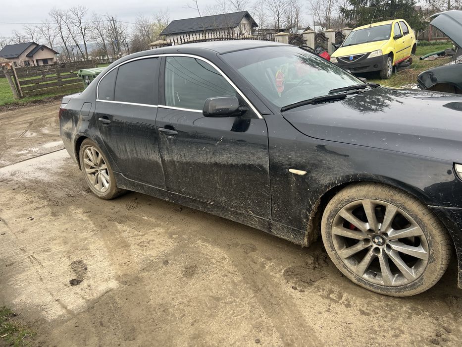 Vand bmw e60 Seria 525 an 2007 pentru piese