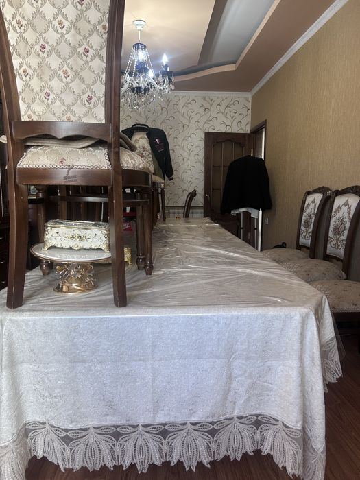 Продажа стола и стульев