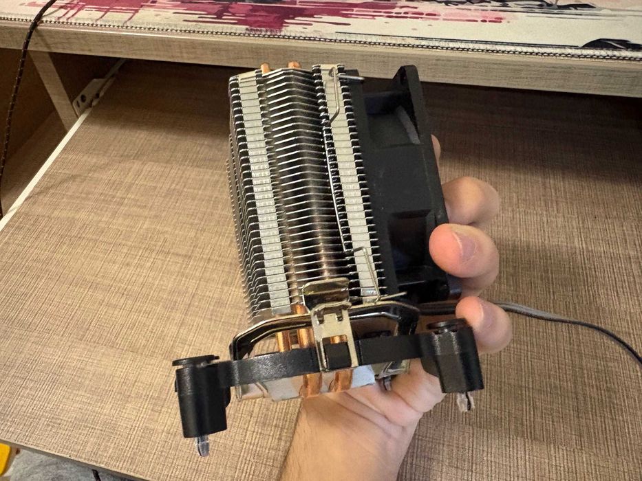 Vand kit procesor i7-920 + cpu cooler pentru el