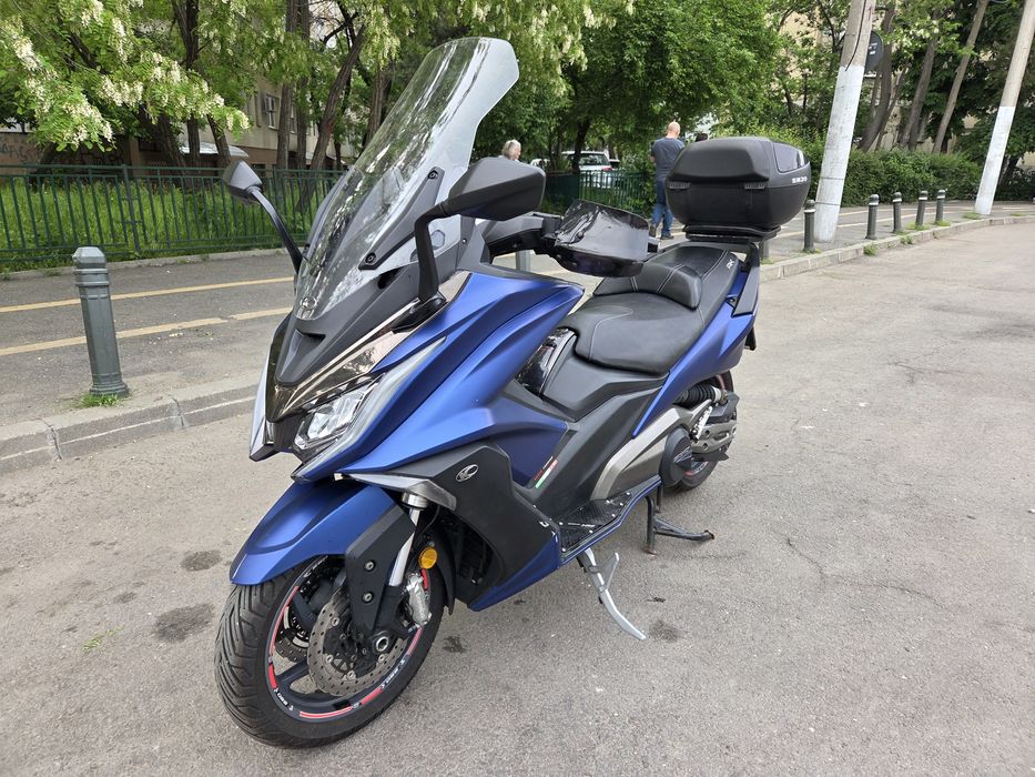 Maxi scuter Kymco AK 550 i