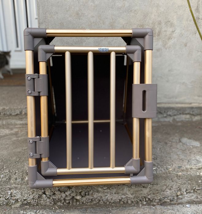 Cușcă transport câini Trixie din aluminiu – 61×48×59 cm