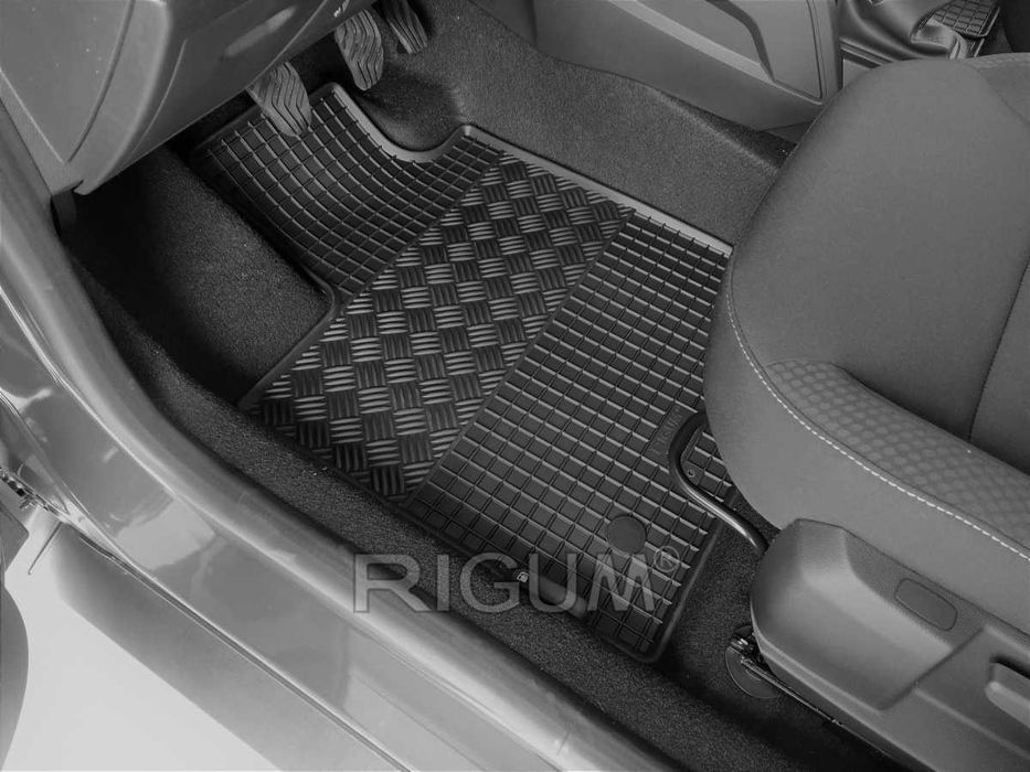 Гумени стелки или багажник DACIA Duster 2 от 2017-2024г