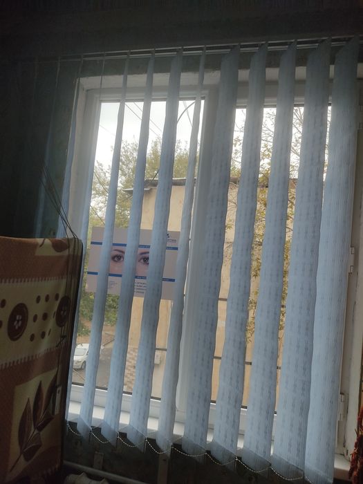 Жалюзи синего цвета