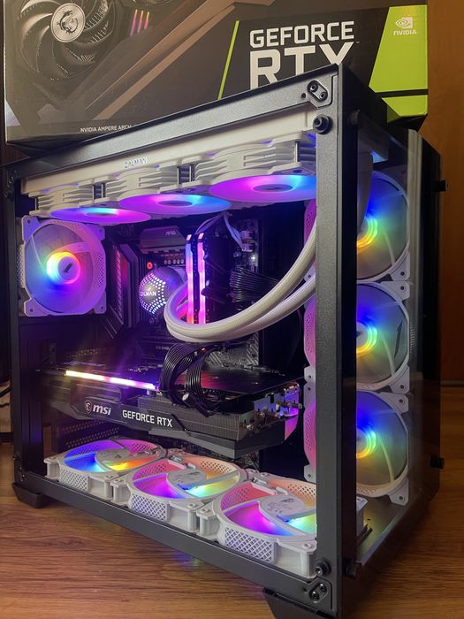Геймърски компютър/ I7 10700K/Водно/32GB/RTX 3090 24GB/2.5TB SSD