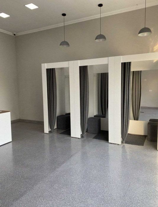 Аренда срочно  70 кв.м. 1-линия нижелое помешение   (TY)